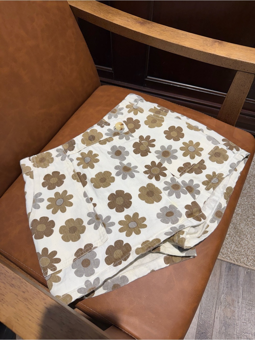 Women's Floral Cotton Skort in Cream Lightweight Denim